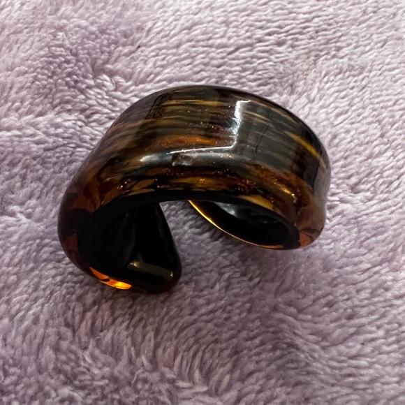 Murano Glass Swirl Ring, size 8 - Picture 2 of 4